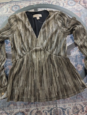 #ad MICHAEL Michael Kors Women#x27;s Metallic Top Brand New $15.00