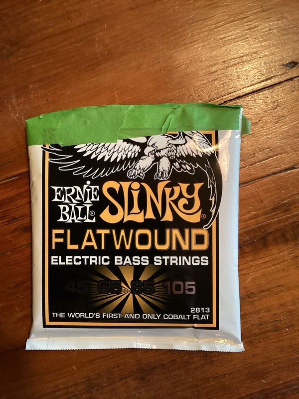 Ernie Ball Flatwound Hybrid Slinky Bass Strings - 45-105G (P02813)