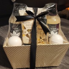 FREIDA AND JOE Warm Vanilla Bath Set Shower G...