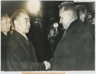 Chinesisch-Sowjetischer Handgriff. Zhou Enlai, Präsident des chinesischen Rates China