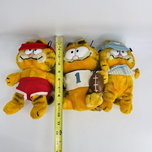 SET OF 3 VTG 1981 GARFIELD CAT SPORTS THEMED PLUSH-SOCCER/BASEBALL/FOOTBALL-80S - Picture 21 of 22