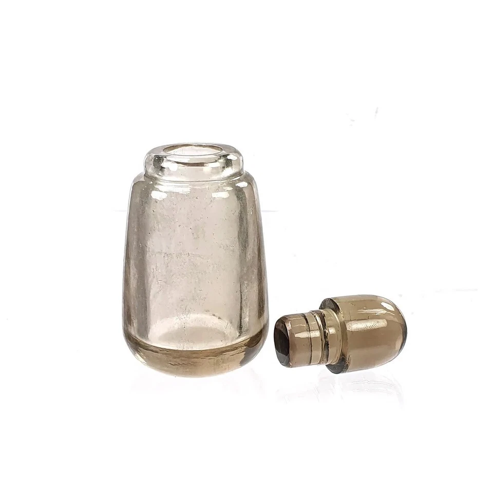 Escultura de botella lisa tallada de piedras preciosas de cuarzo ahumado natural sin tratar de 338,70 quilates Foto 2 de 4