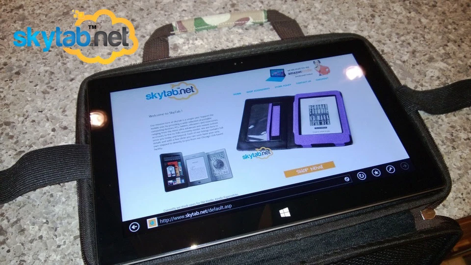 CAMO EVA Style Hard Shell Zipper Travel Case for Tablet, Small Laptop, iPad !!! - Image 2 of 4