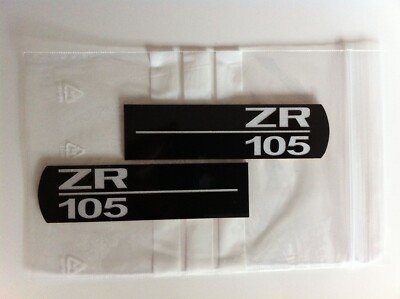 ZR 105 LEE500 Seitenblinker Badges für MG 2er Set Aufkleber Embleme Logos