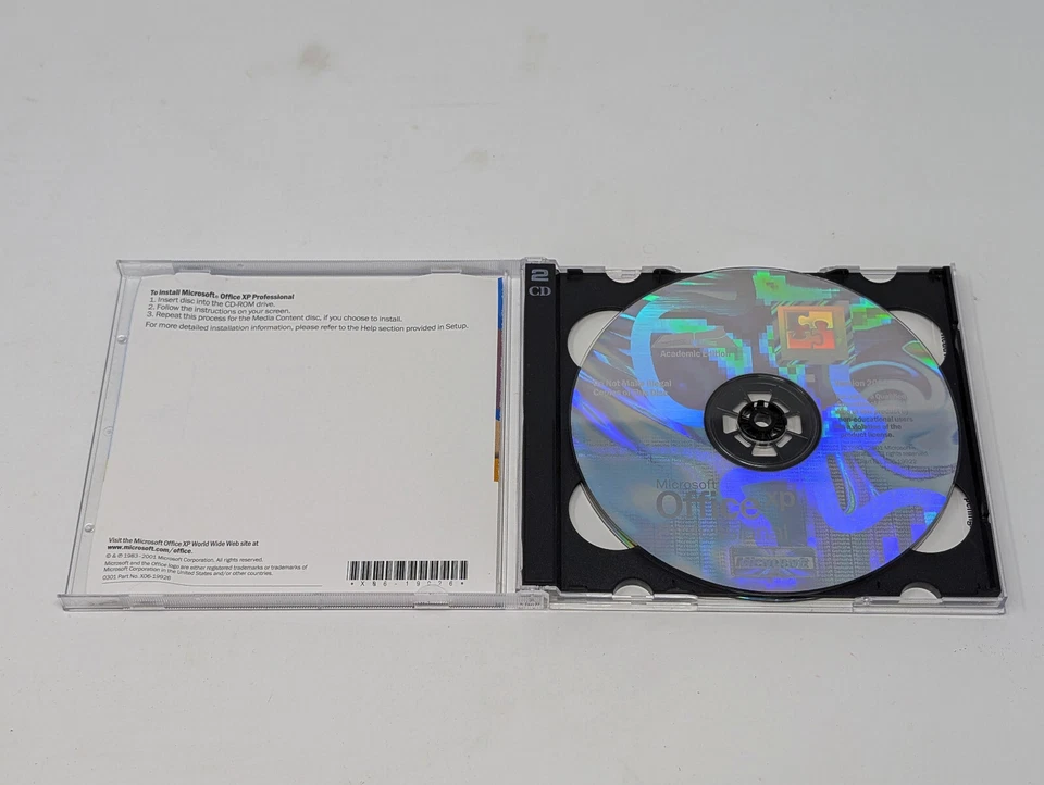 Microsoft Office XP Professional 2002 Ed 2 Discs and Case - Image 2 of 4