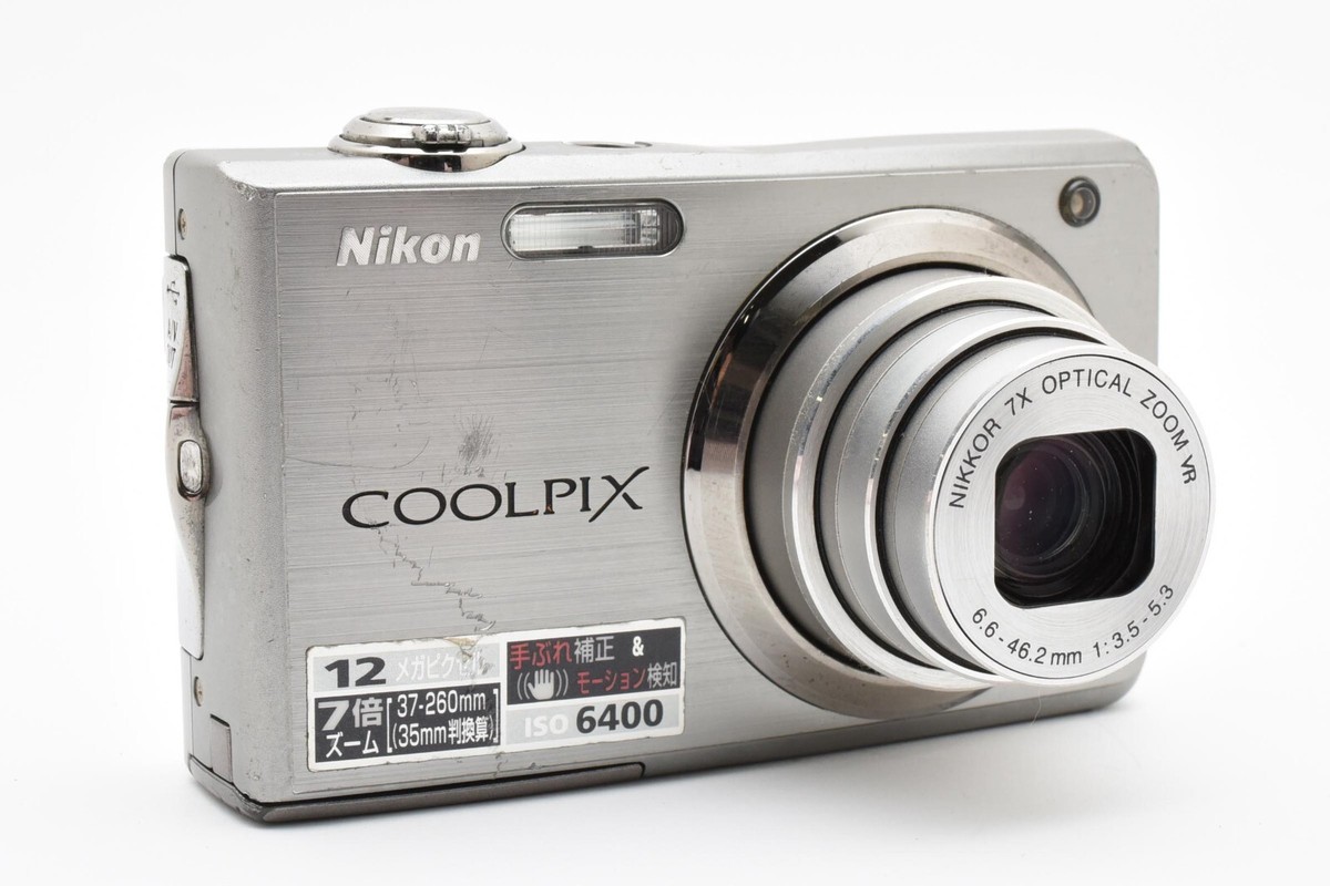 Excellent] Nikon COOLPIX S630 Silver Compact Digital Camera From
