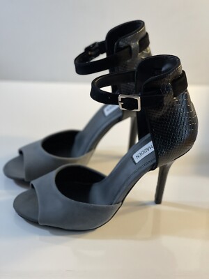 Steve Madden Stepout High Heel Sandal Black/Grey Sz 7.5 NIB Open Toe Pumps