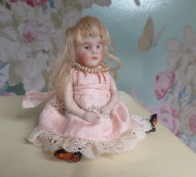 Antike Kestner Deutsche Puppenstubenpuppe