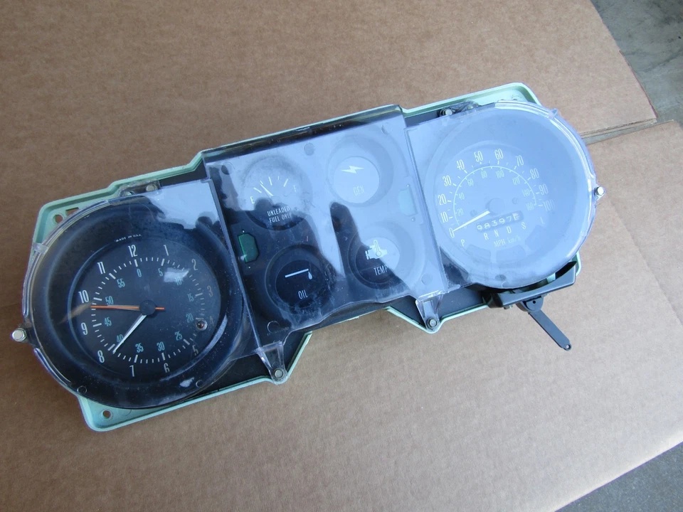 Cuadro de instrumentos Pontiac Lemans 1976 1977 Foto 2 de 4