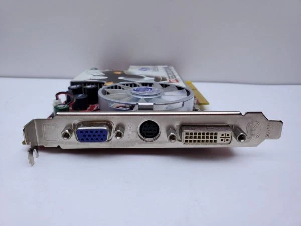 Ati radeon sapphire x1600 pro 512mb ddr2 agp vga/tvo/dvi-i, 88-3c85-03-sa. 1107 - Image 4 of 4