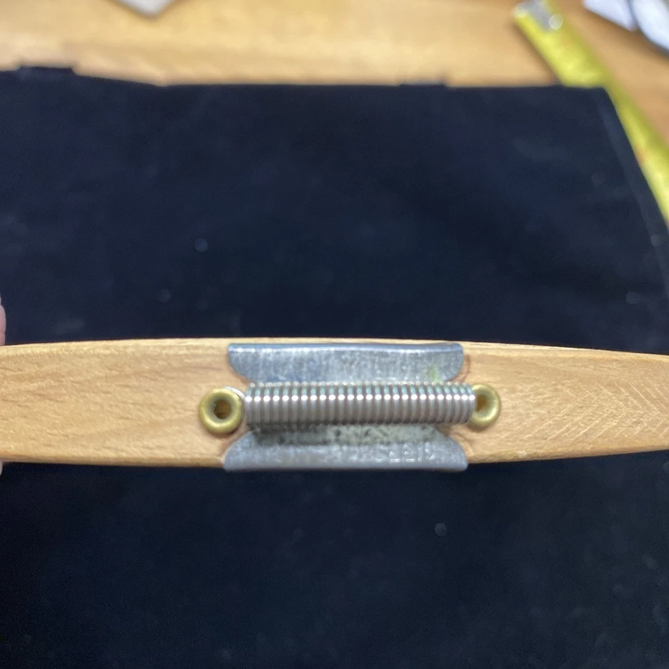 Vtg Gibbs HOLDTITE Embroidery Hoop Spring Tension Wood 6" Round USA - Image 2 of 4