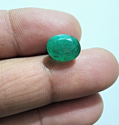 Stunning AAA+ Zambian Green Emerald 4 Crt Faceted Oval Shape Loose Gemstone