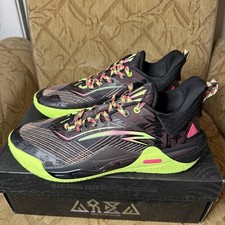 Tenis de baloncesto de velocidad Kyrie Irving Kai1 para hombre ANTA - afrofuturismo talla 11