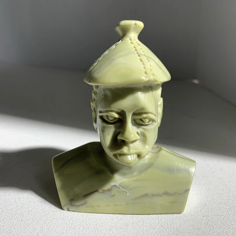 Estatuilla escultura hombre Shona de jade mantequilla verde africana tallada a mano Foto 3 de 4