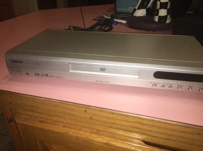Toshiba SD-310V Lecteur DVD - Photo 1/3