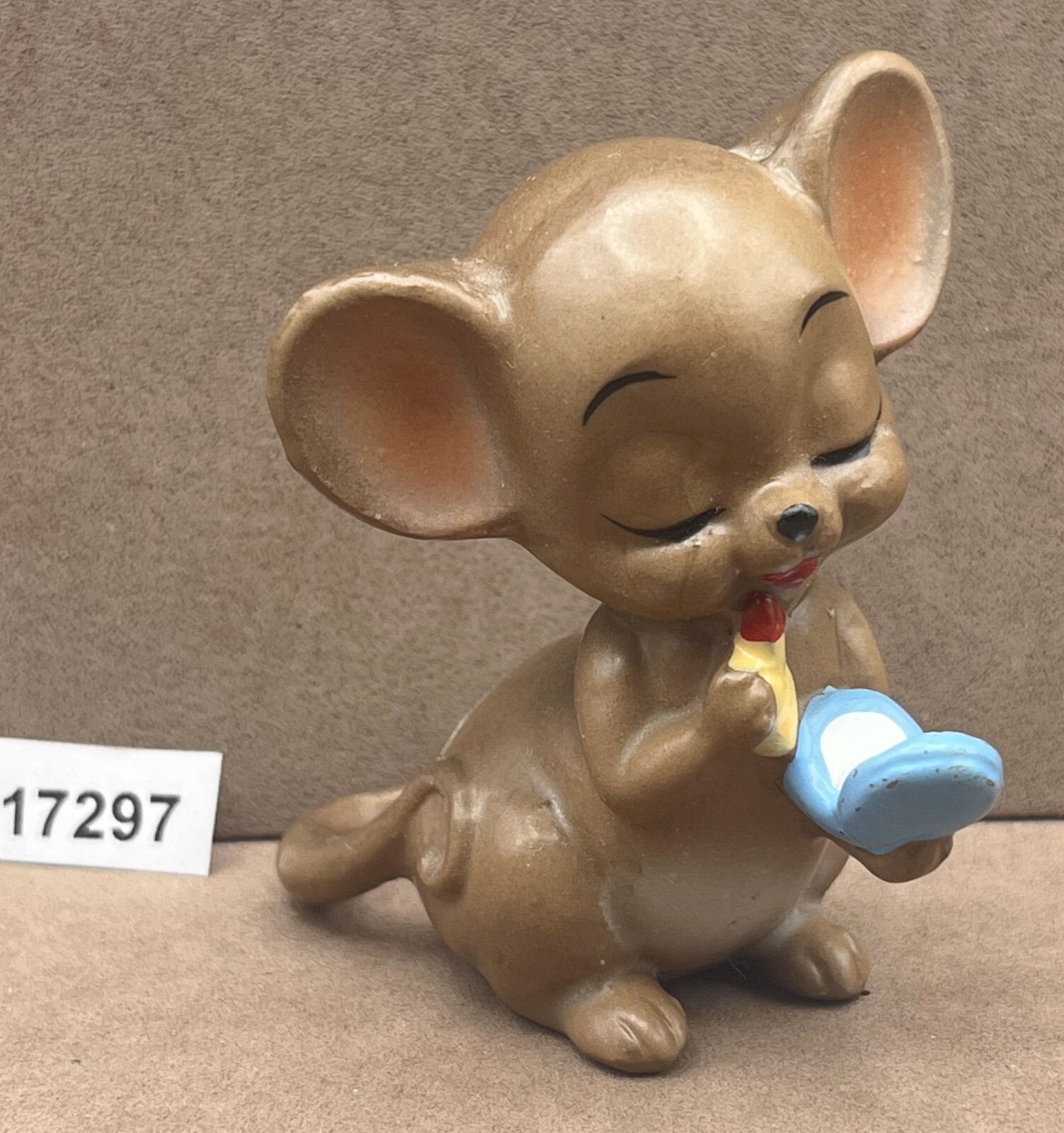 Josef Originals Figurine LIPSTICK WITH COMPACT Mouse From Mouse Village Series