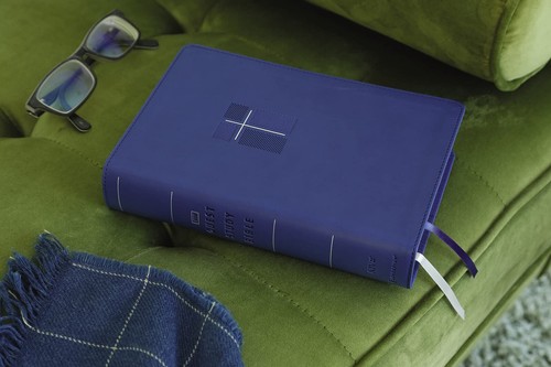 NIV Quest Study Bible Personal Size Thumb Indexed BRAND NEW in Shrink Wrap!!! - Picture 2 of 7