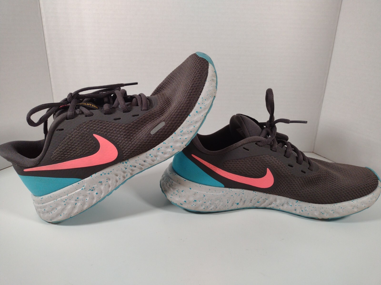 Size 9 - Nike Revolution 5 Thunder Gray Digital Pink for sale online | eBay