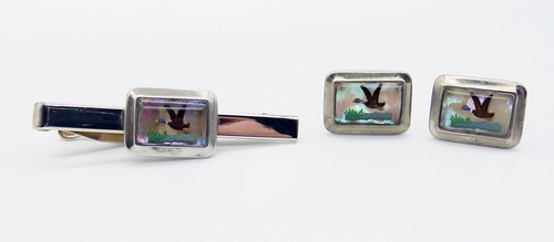 VINTAGE 1960s DUCK HUNT REVERSE PAINTING UNDER GLASS TIE CLASP & CUFF LINKS