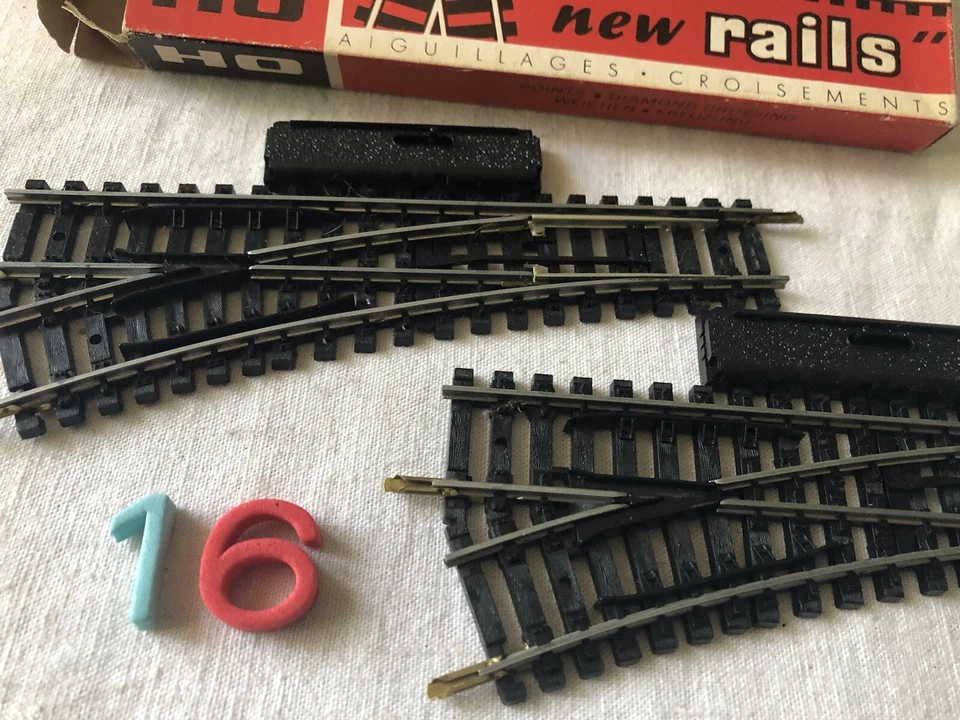 Modélisme ferroviaire Jouef HO: 2 aiguillages manuels gauche R385 acier. 16 - Photo 2/3