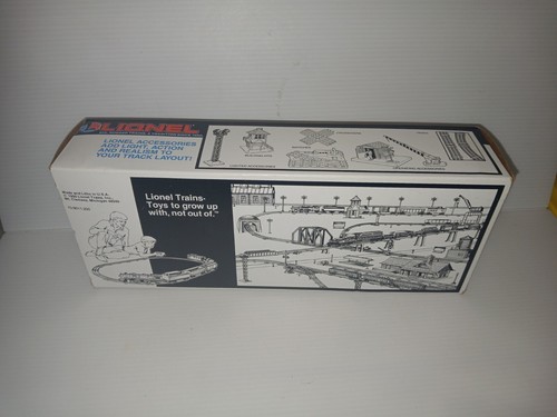 LIONEL 16806 - 1992 TOYS R' US BOXCAR- LIMITED EDITION  - 0/027- NEW IN OPEN BOX - Picture 3 of 8