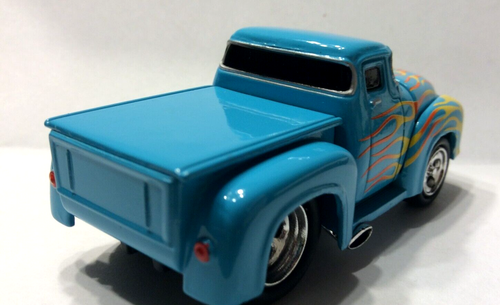 MUSCLE MACHINES 1956 FORD PICKUP 1/64 DIECAST 56 FORD TRUCK - FLAMES - Picture 2 of 3