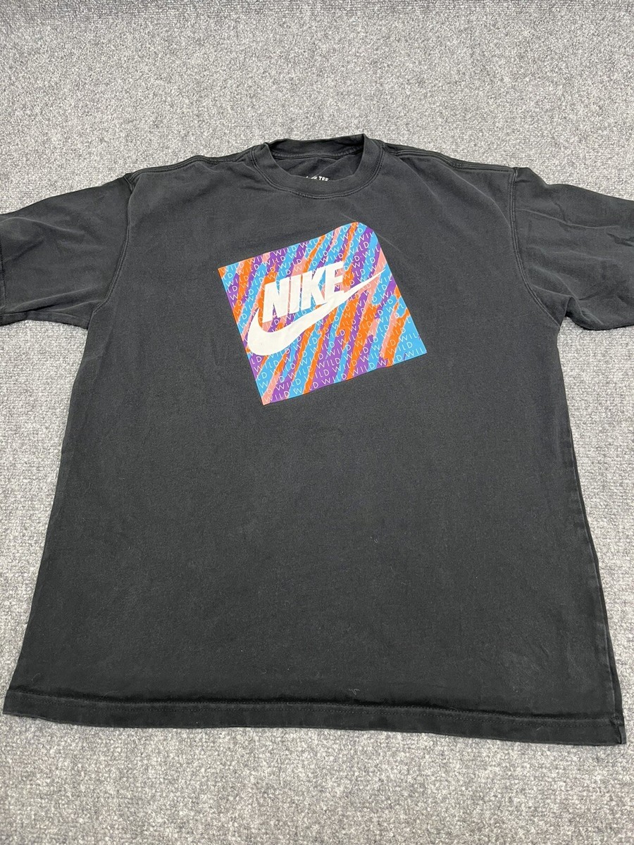 Nike tee medium black men's wild re-issue graphic crewneck