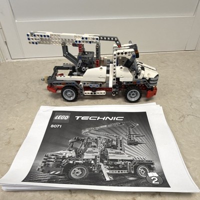 LEGO Technic 8071 Bucket Truck 593pc InComplete Set w/ Instruction Manual