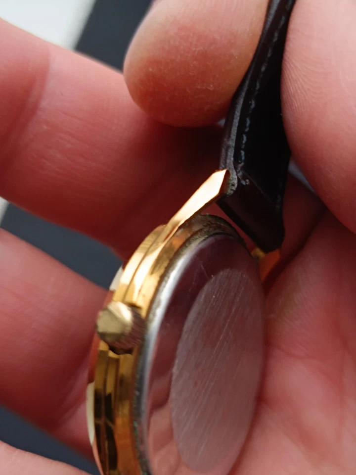 Reloj Vintage URSS Vympel.Para Hombre.Esfera Negra.Funcionando.Estuche Chapado en Oro.Cuero St Foto 4 de 4