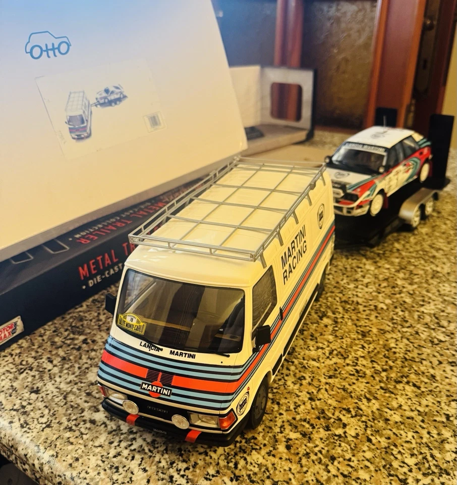 Fiat 242 Martini Racing + Carrello + Lancia Delta Hf Martini, 1:18 - Immagine 2 di 4