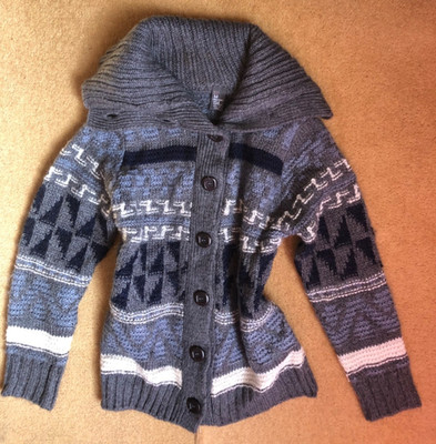 Mädchen Zara Strickjacke M würde Alter 8-9-10 perfekt für jeden Anlass passen 