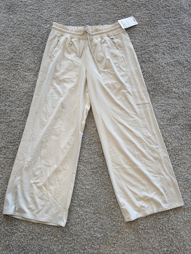 NWT Athleta Avenue Wide Leg Crop Pants, Tan/Beige, Sz 10 Tall - Picture 2 of 13