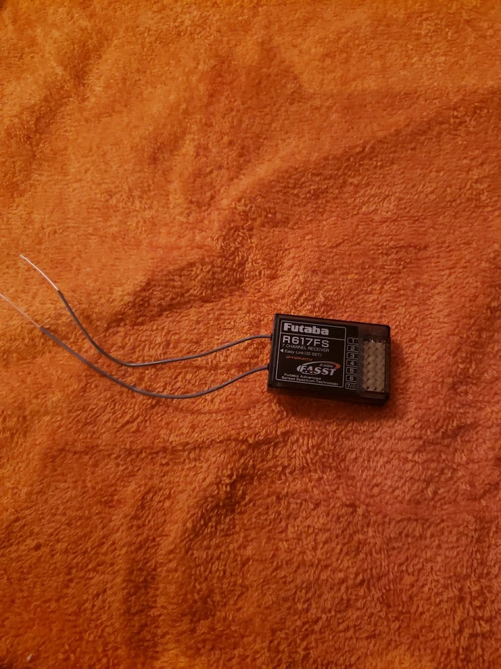 Futaba Receiver - 7 Channel R617FS FASST technology Rx - Light Use - JT25 - Image 3 of 4