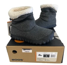 $105 BOGS B-MOC II Winter Boots NIB Size 6 or 7 US Women's Waterproof '23/24