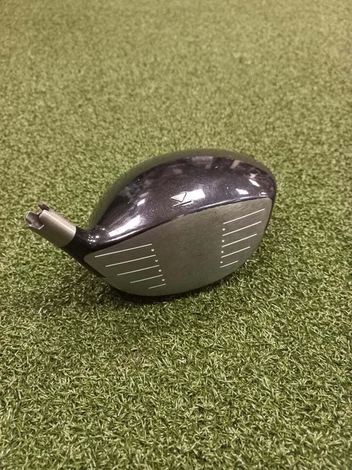 Titleist Golf Driver only head 909D2 10.5 left hand without shaft - Image 3 of 4