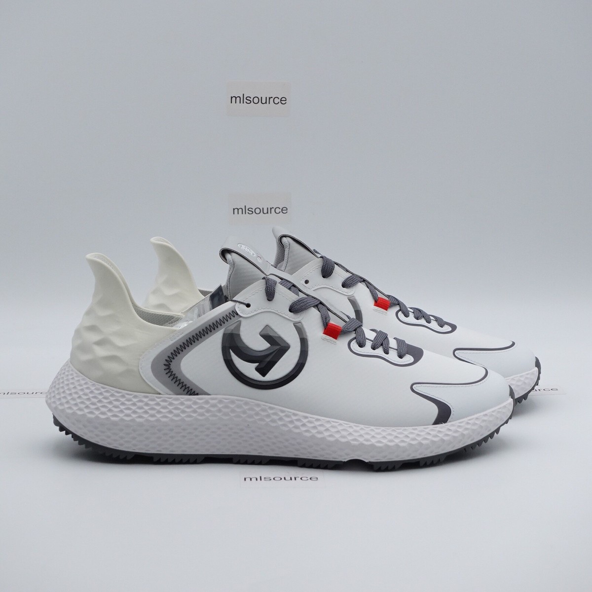 Size 9.5 Men display picture 1