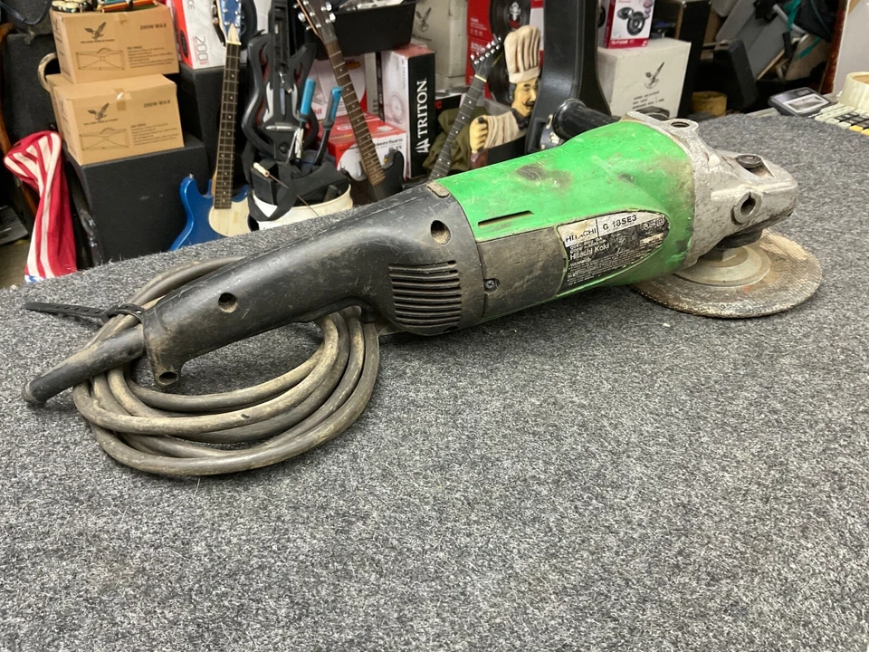 Hitachi G18SE3 110v Angle Grinder Garage Tool - Image 2 of 4
