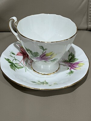 Adderley BONE CHINA ティーカップ・皿セット ヴィンテージ Adderley Bone China Tea Cup & Saucer - Beautiful Floral