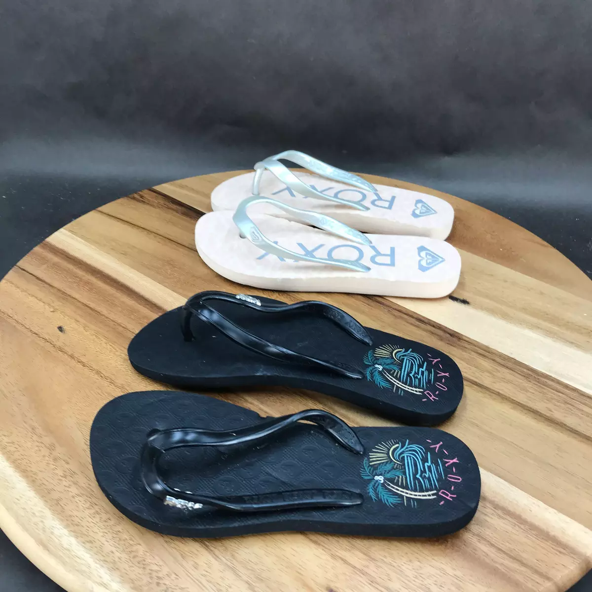Roxy black cheap flip flops