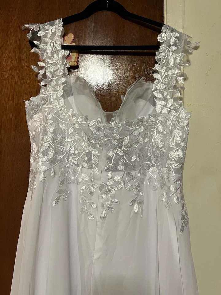 Vestido de novia blanco sin mangas Foto 4 de 4