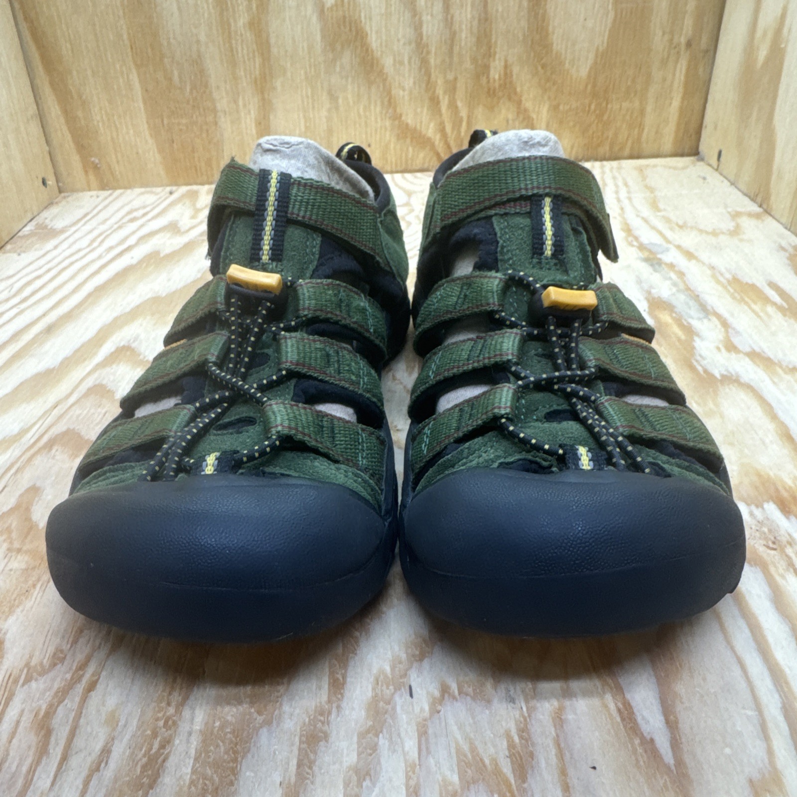 Sandali Keen per bambini taglia 5 verde oliva punta chiusa scarpe da trekking acqua outdoor