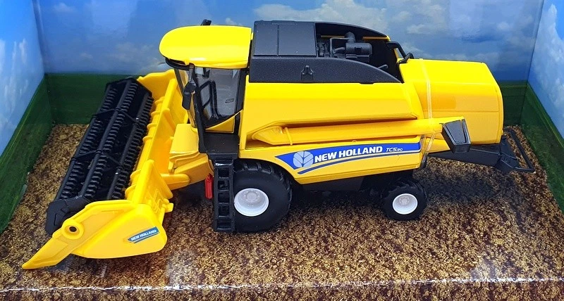 Burago 18cm long 18-31721 - New Holland TCS.90 Combine Harvester - Yellow - Image 4 of 4