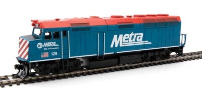 Walthers 9473 Mainline EMD F40PH ''Metra'' #129