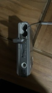 UNTESTED HITACHI HDC-571E 5.0MP DIGITAL CAMERA IN S#ILVER VGC  POINT AND SHOOT