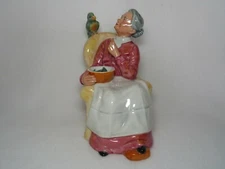 Pretty Polly Royal Doulton Figurine HN2768 - MINT