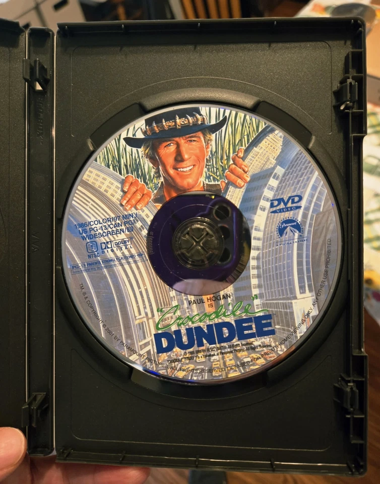 Crocodile Dundee (DVD, 1986) - Image 3 of 4