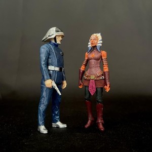 New Republic Fleet Officer for 3.75 in & 6 in Figure Diorama (1:18 & 1:12 )