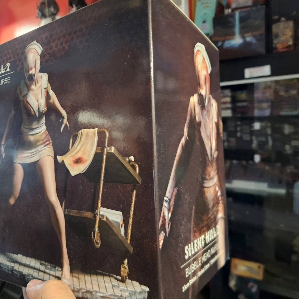 Figura Estatua Enfermera Cabeza Burbuja Silent Hill 2 Edición Limitada 9" SH2 Konami Foto 3 de 4