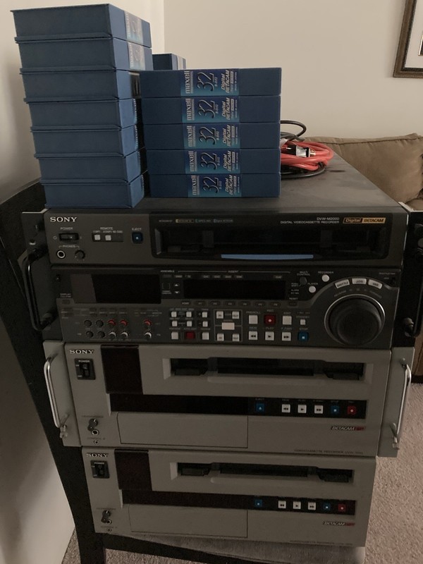 (2) Sony UVW-1800 Betacam SP Recorders & a Sony Digibeta DVW-M2000 They Power Up
