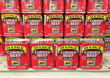 4 Packs  Corned Beef with Juices 11.5Oz Ea